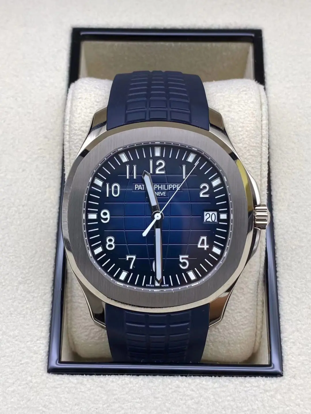 PATEK PHILIPPE Aquanaut 5168G-001 Blue Dial 42.2 mm - Image 3