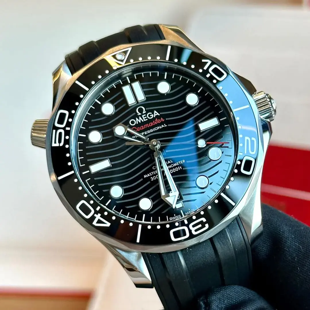 OMEGA Seamaster Diver 300m 42mm Black Dial Men's Rubber Strap Watch - Image 3