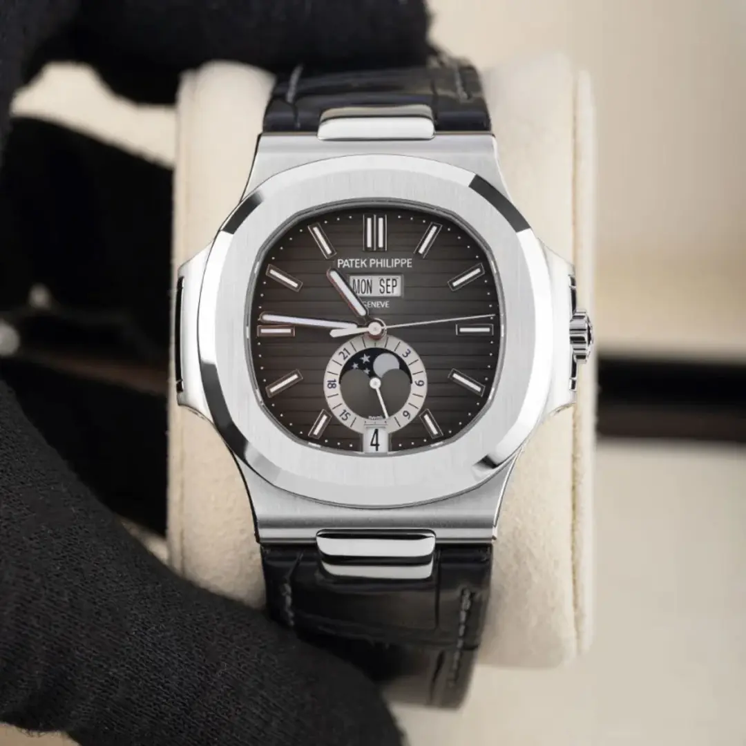 PATEK PHILIPPE NAUTILUS Black Dia 40.5MM 5726A-001 - Image 4