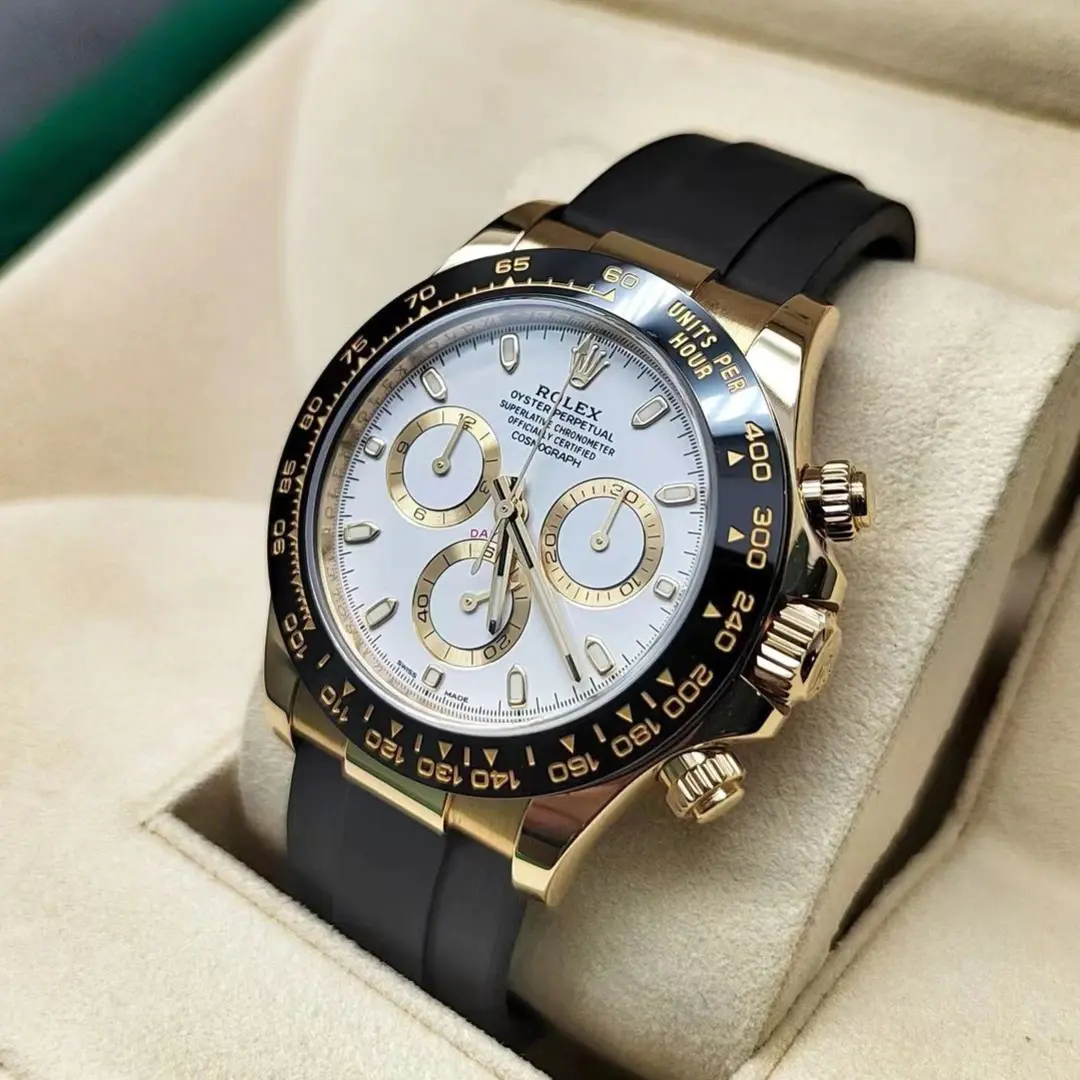 Rolex Cosmograph Daytona, White Dial, Yellow Gold, 116518LN - Image 4