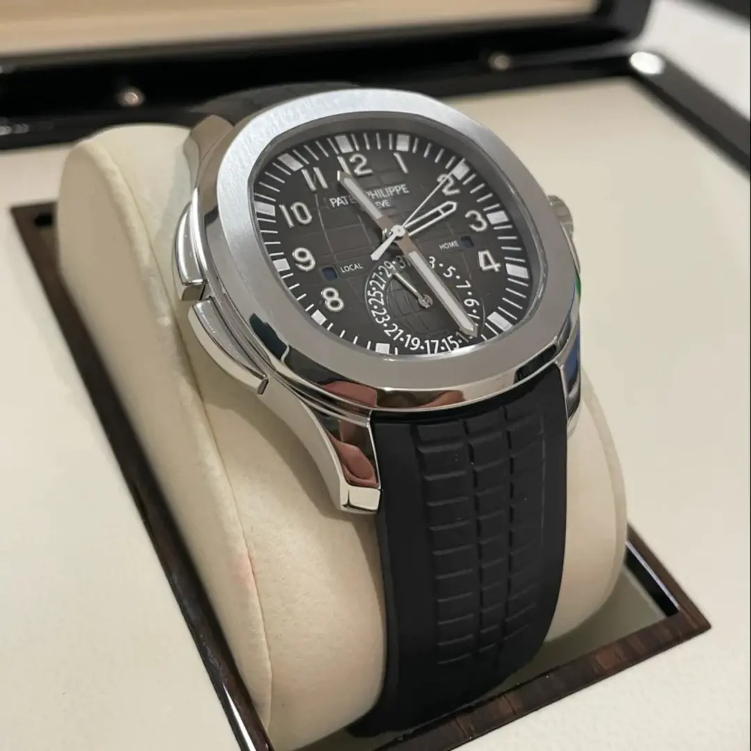 PATEK PHILIPPE AQUANAUT TRAVEL TIME 40.8MM - Image 7