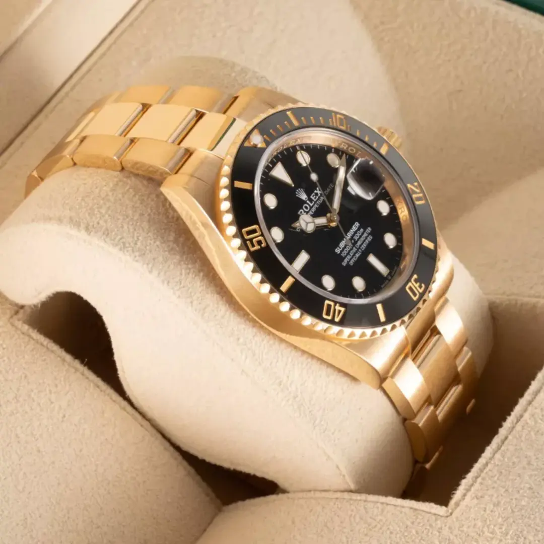 Rolex Submariner m126618LB BLACK 18K Yellow Gold - Image 2