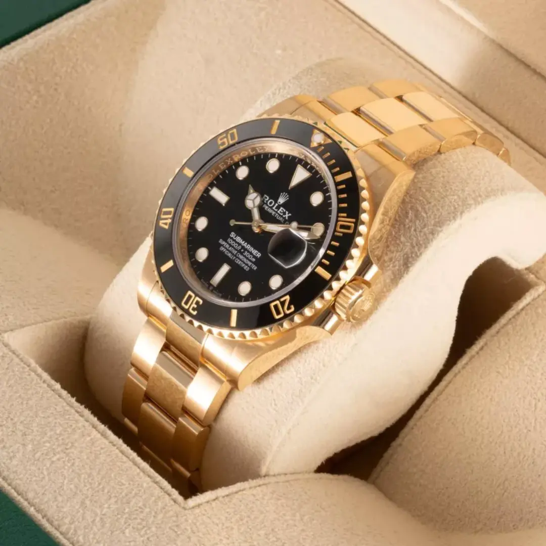 Rolex Submariner m126618LB BLACK 18K Yellow Gold - Image 5