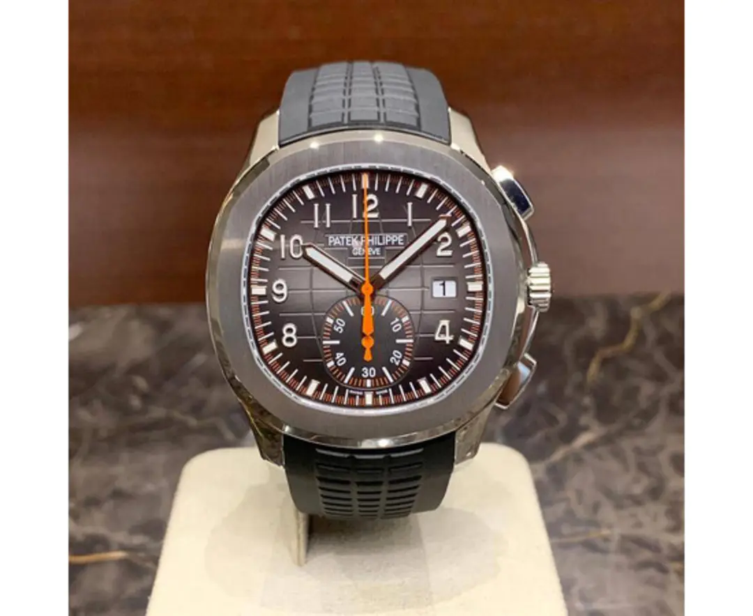 PATEK PHILIPPE Aquanaut 5968A-001 Black Dial Chronograph 42.2 mm - Image 2
