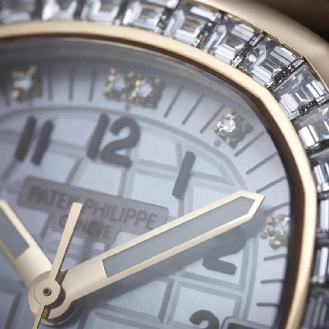 PATEK PHILIPPE AQUANAUT LUCE HAUTE JOAILLERIE 35.6MM - Image 3
