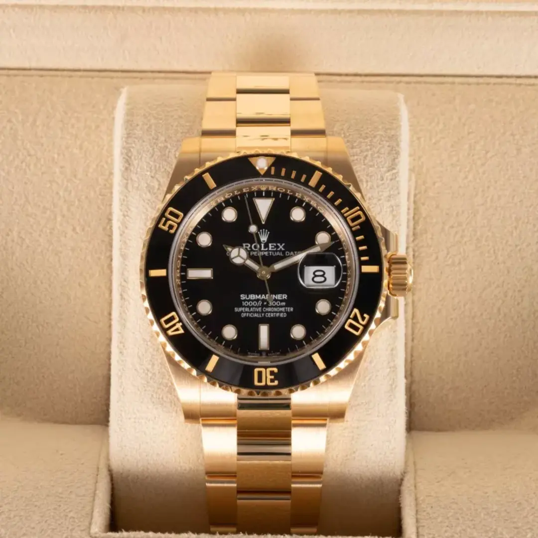 Rolex Submariner m126618LB BLACK 18K Yellow Gold - Image 4