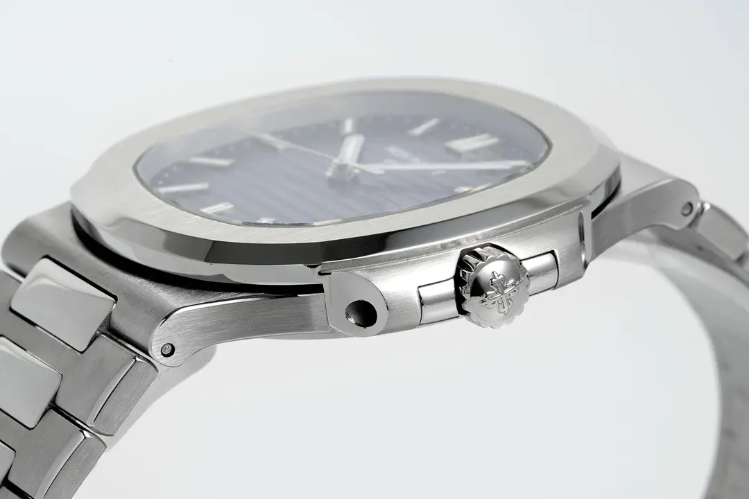 Nautilus 5711/1A-010 Mens 40mm - Image 4