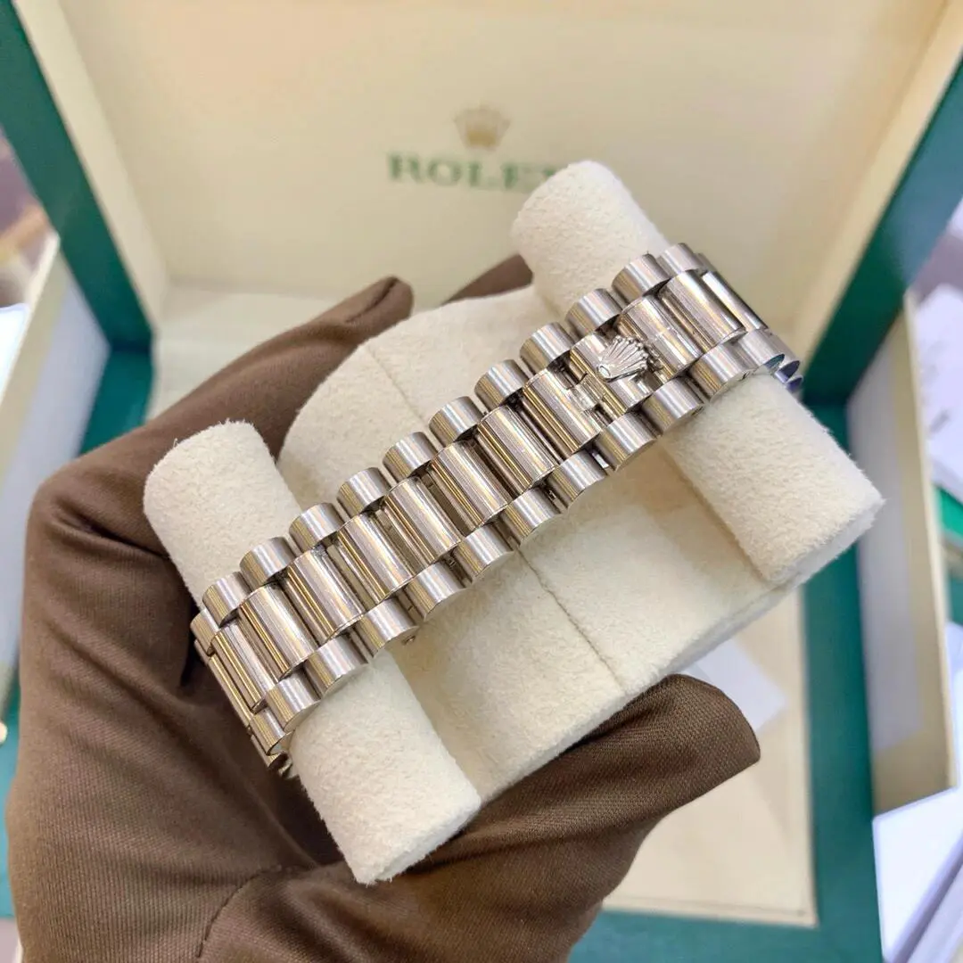 Rolex DAY-DATE Oyster, 36 mm, white gold M128239-0005 - Image 5