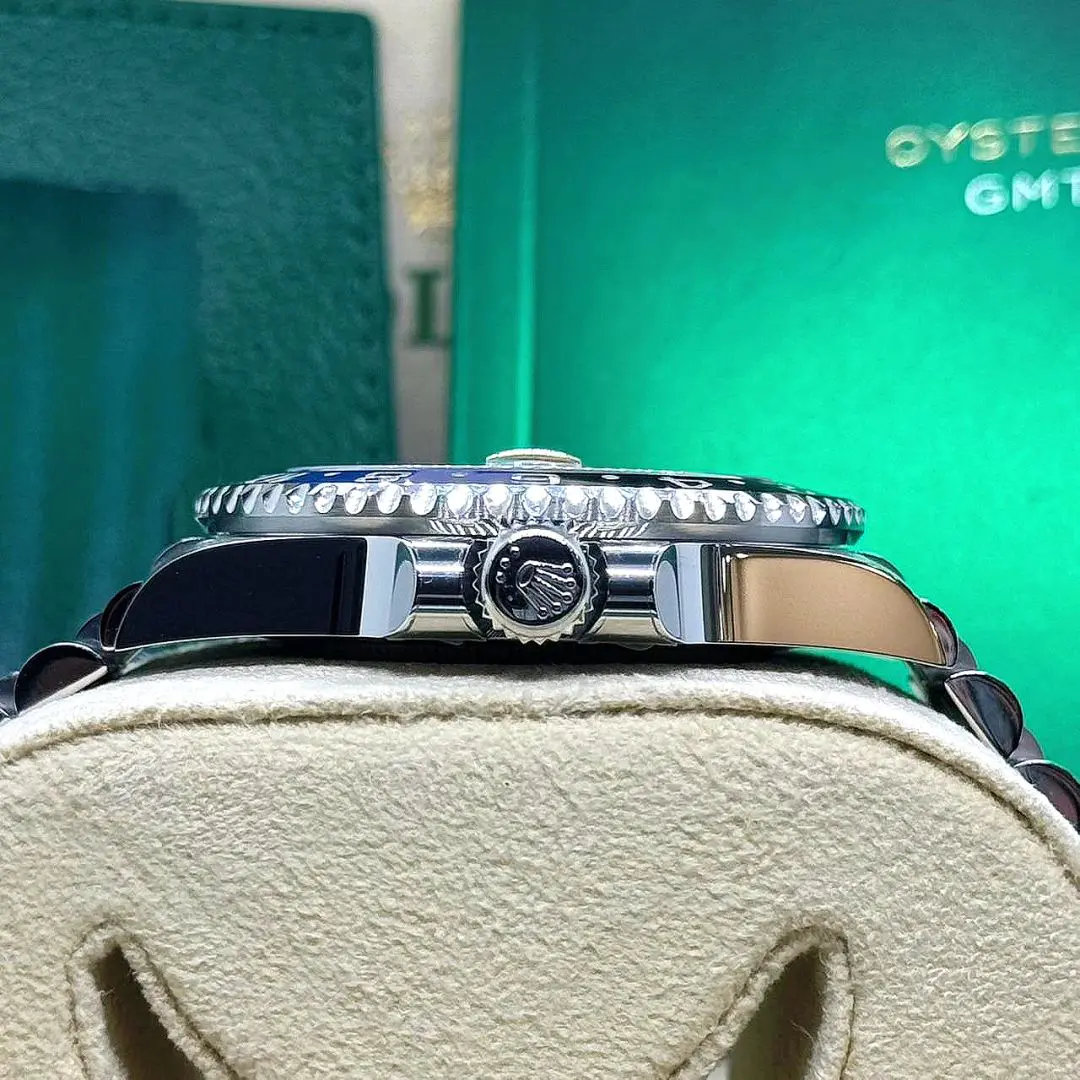 Rolex GMT-Master II Oyster,40 mm,OystersteelReference 126710BLNR - Image 6