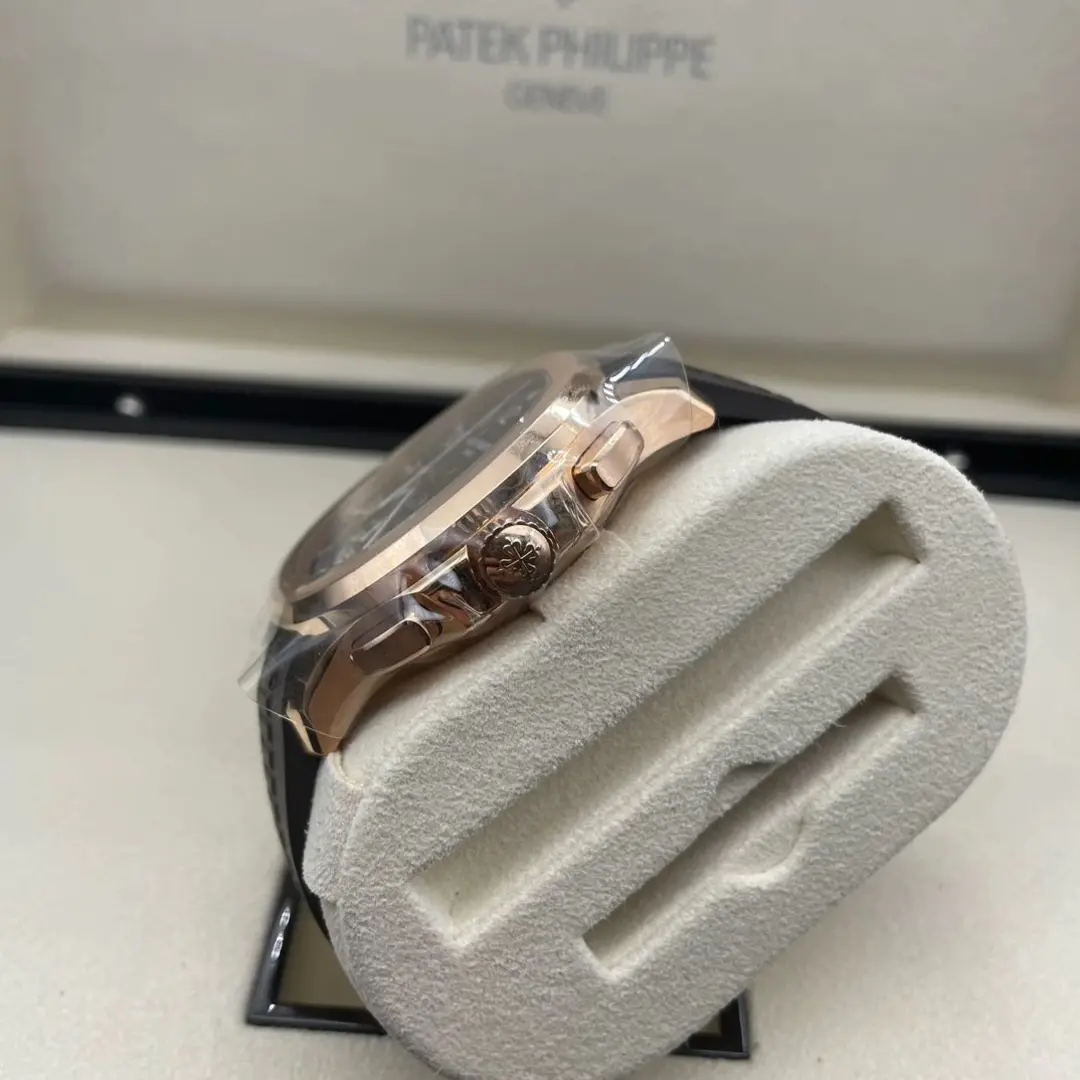 PATEK PHILIPPE Aquanaut 5968R-001 Chronograph 42.2mm - Image 3