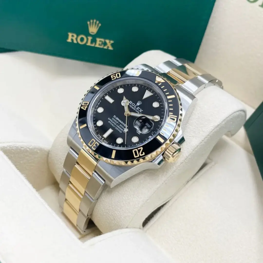 Rolex Submariner 126613LN Black - Image 3