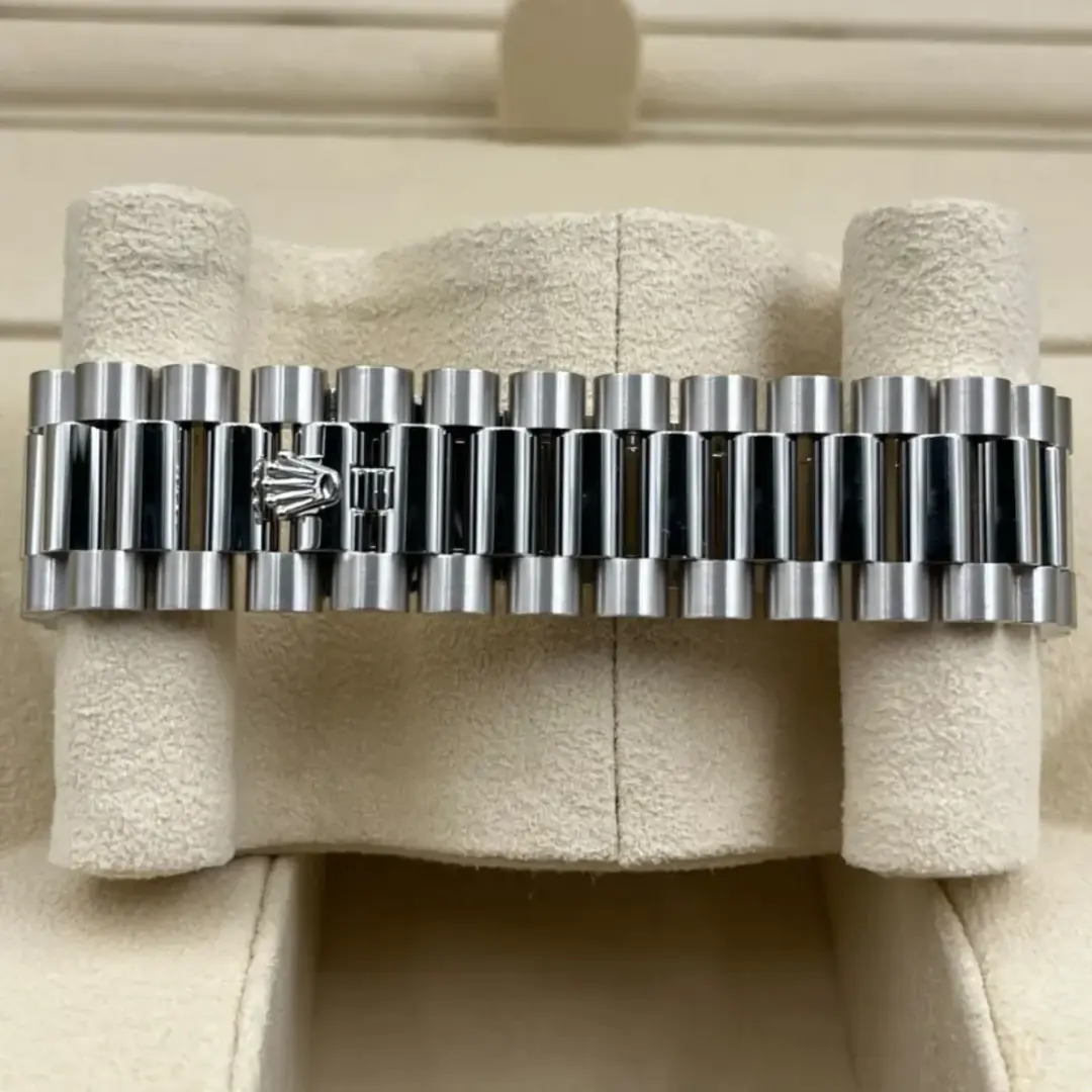 Rolex DAY-DATE Oyster, 40 mm, platinum M228236-0012 - Image 4