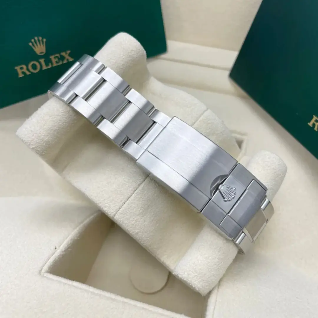 Rolex Explorer II 226570 42mm Series - Image 5