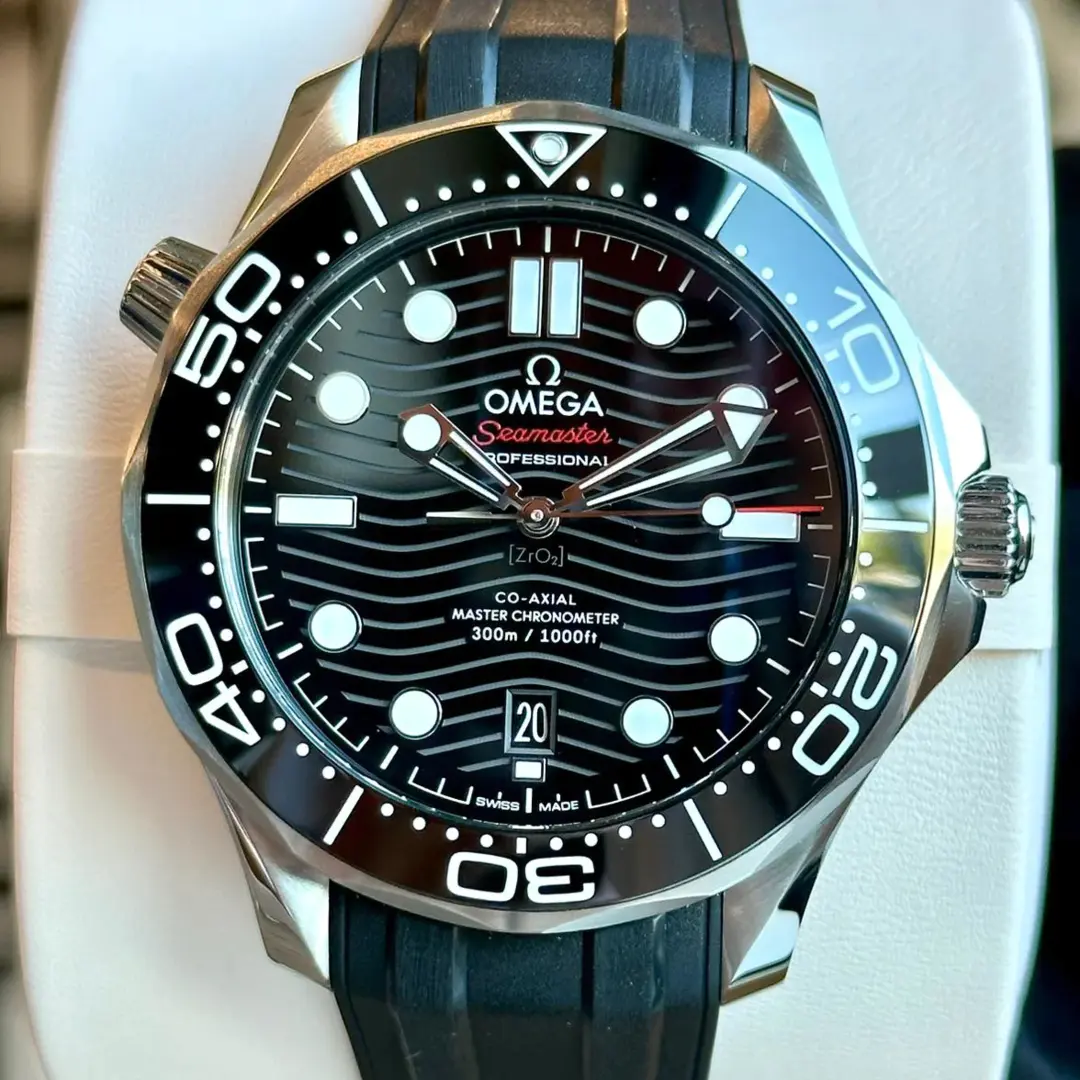 OMEGA Seamaster Diver 300m 42mm Black Dial Men's Rubber Strap Watch - Image 6