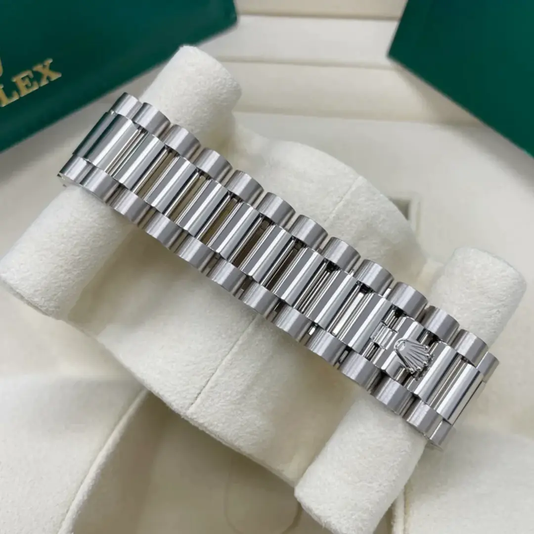 Rolex DAY-DATE Oyster, 36 mm, white gold M128239-0023 - Image 6