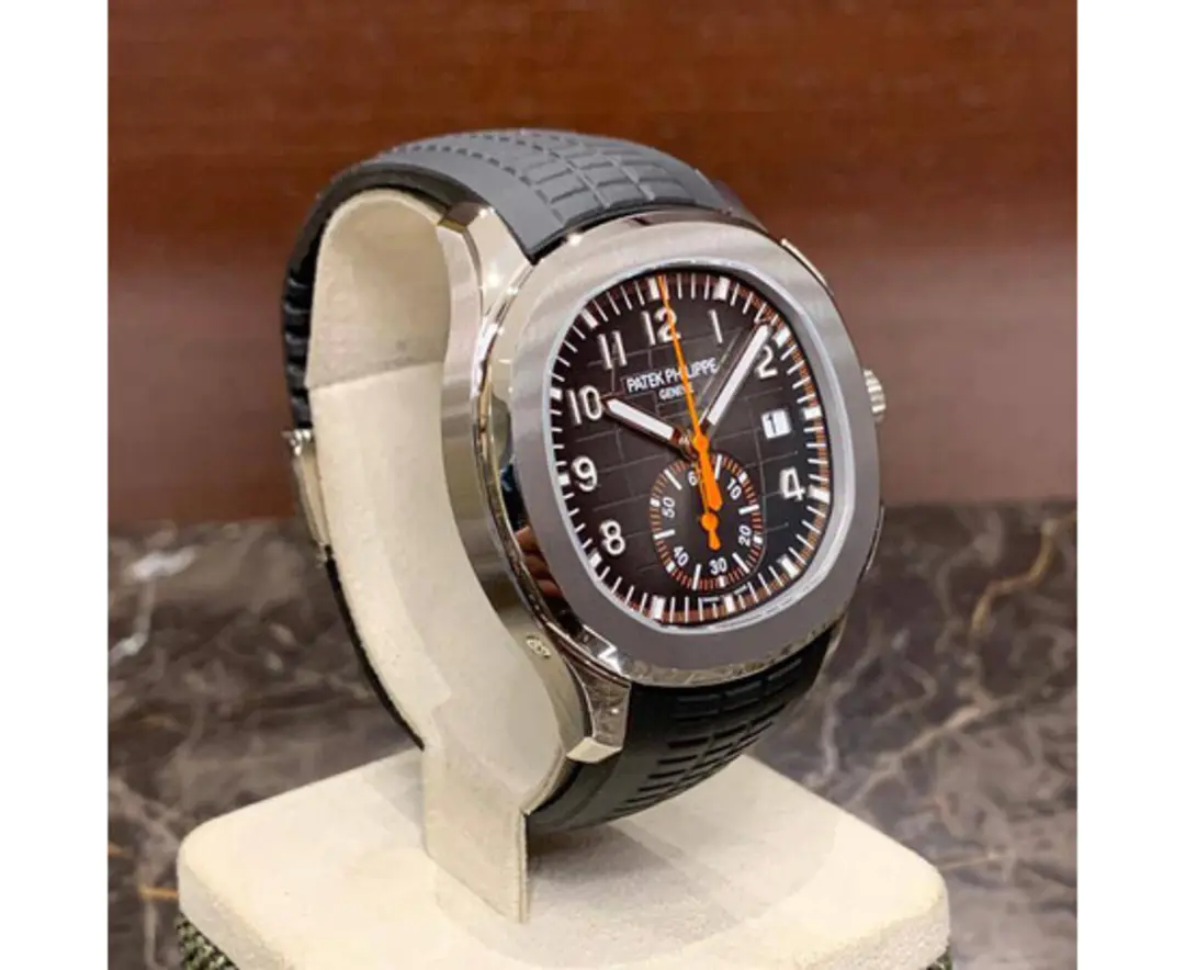 PATEK PHILIPPE Aquanaut 5968A-001 Black Dial Chronograph 42.2 mm - Image 4