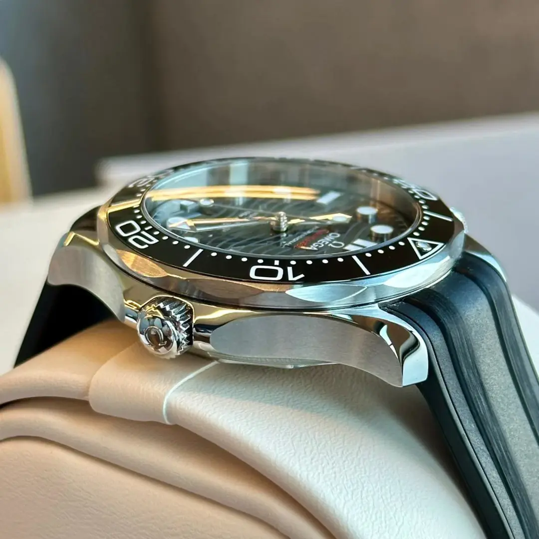 OMEGA Seamaster Diver 300m 42mm Black Dial Men's Rubber Strap Watch - Image 7