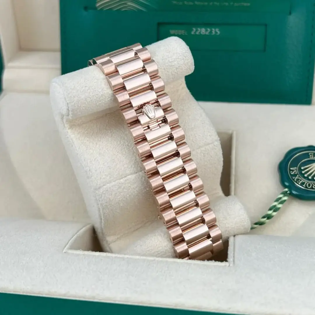 Rolex DAY-DATE Oyster, 40 mm, Everose gold M228235-0025 - Image 6