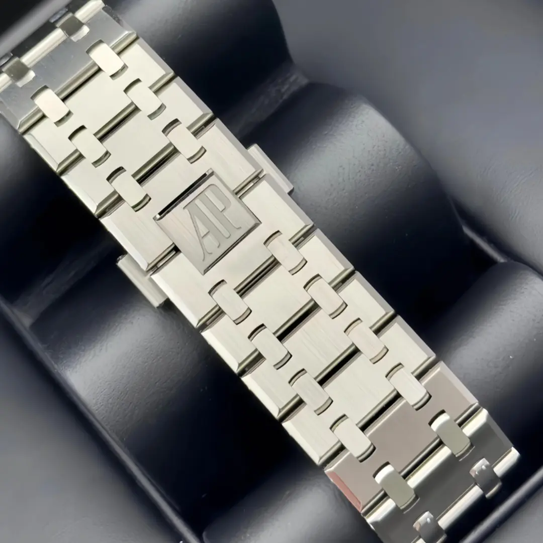 ROYAL OAK Silver-Toned Dial CHRONOGRAPH 41mm - Image 6