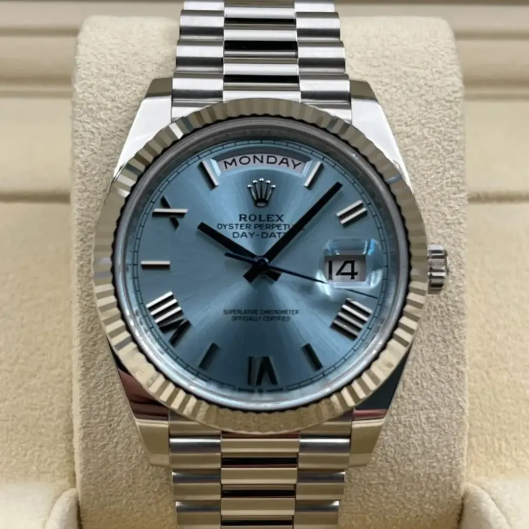 Rolex DAY-DATE Oyster, 40 mm, platinum M228236-0012 - Image 2