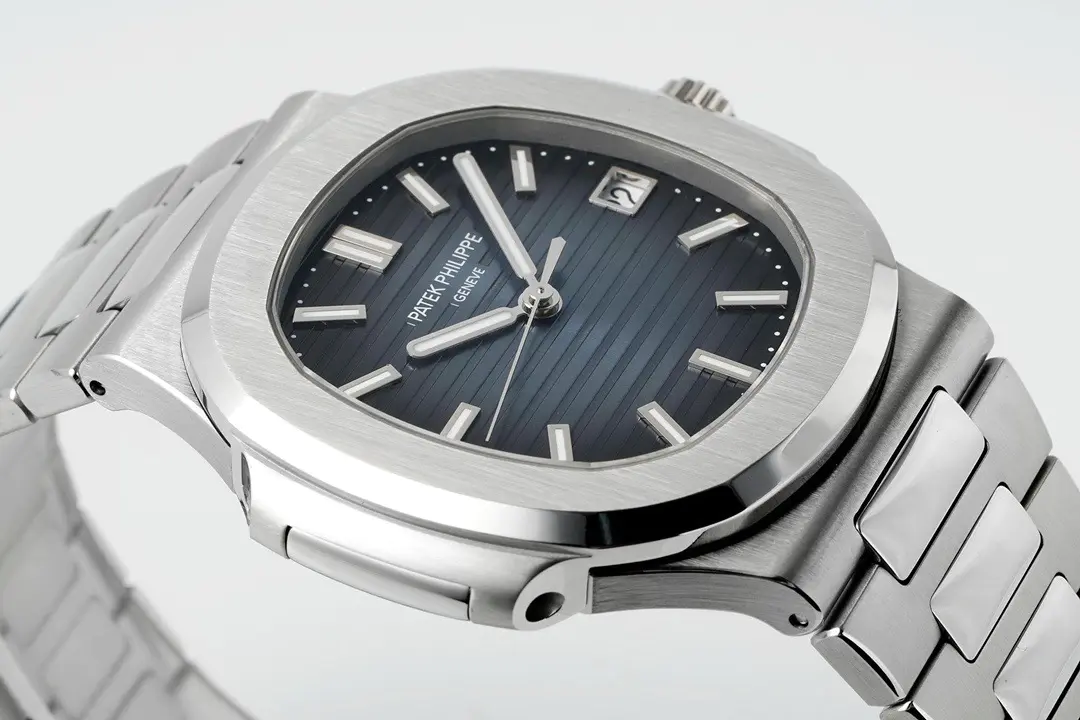 Nautilus 5711/1A-010 Mens 40mm - Image 9