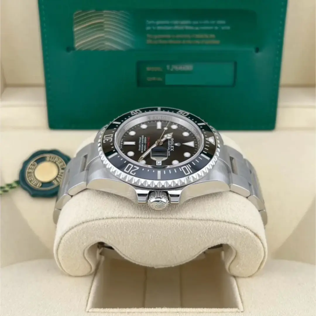 ROLEX Sea-Dweller 4000 126600 - Image 6